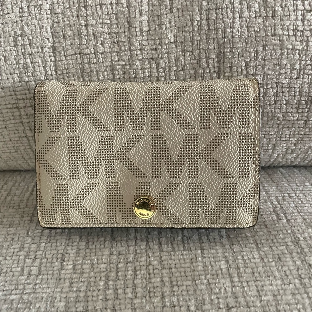 Michael Kors Beige Monogram Wallet